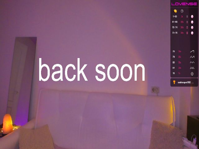 Live sex webcam photo for joi4you #268969045