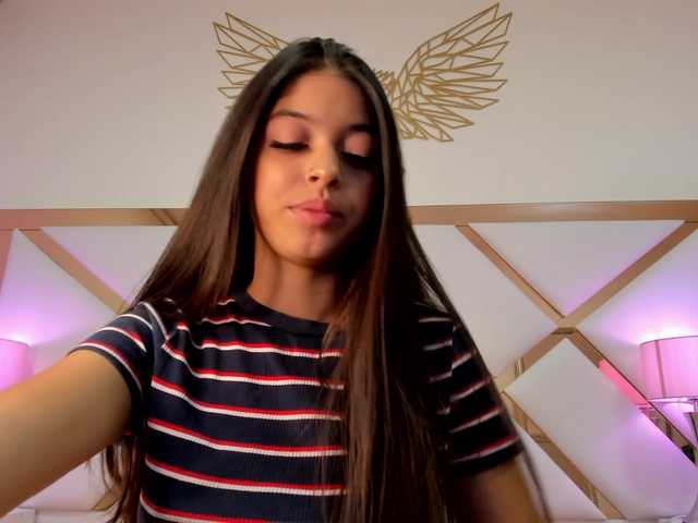 Live sex webcam photo for GiaSmith-1 #268977244