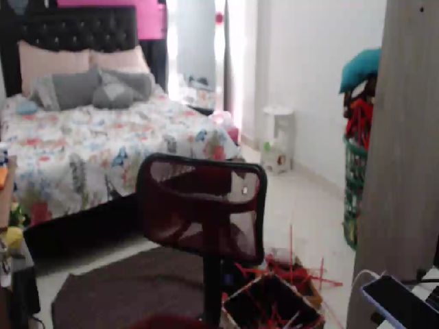 Live sex webcam photo for Shayna_cute #268971374