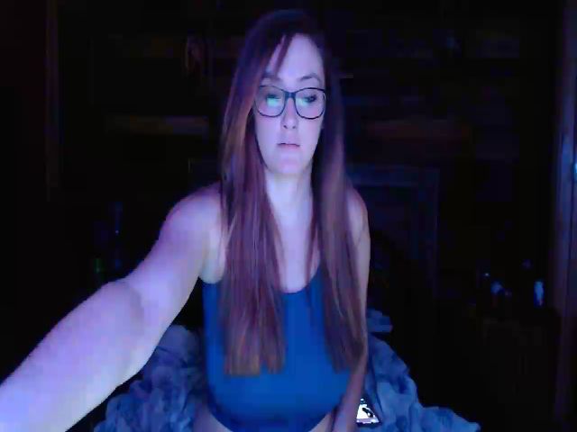 Live sex webcam photo for TrueHalo #268980936