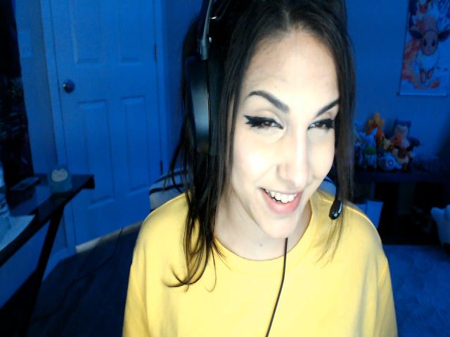Live sex webcam photo for ThirstyCara #268970632
