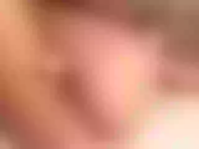 Live sex webcam photo for Luu-queen #268972421