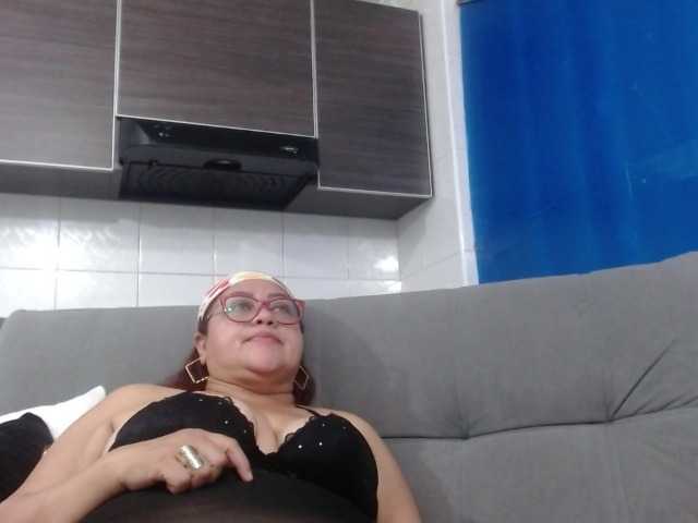 Live sex webcam photo for Samantta-Jone #268967496