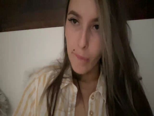 Live sex webcam photo for kiss_kiss_ #268968278