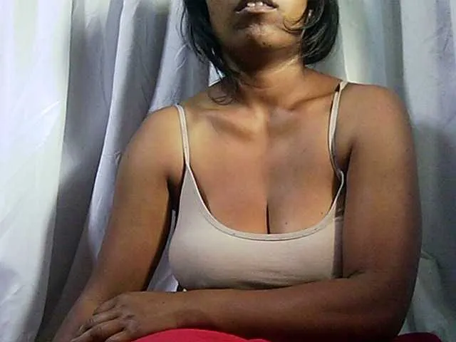 Live sex webcam photo for MIRANDAW #268982258