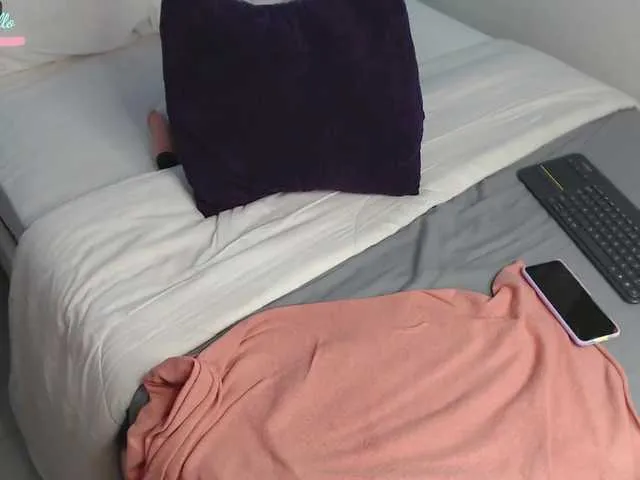 Live sex webcam photo for celeste-csl #268982464