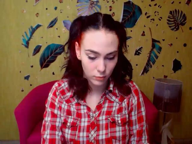 Live sex webcam photo for Lillit_Mars #268971308