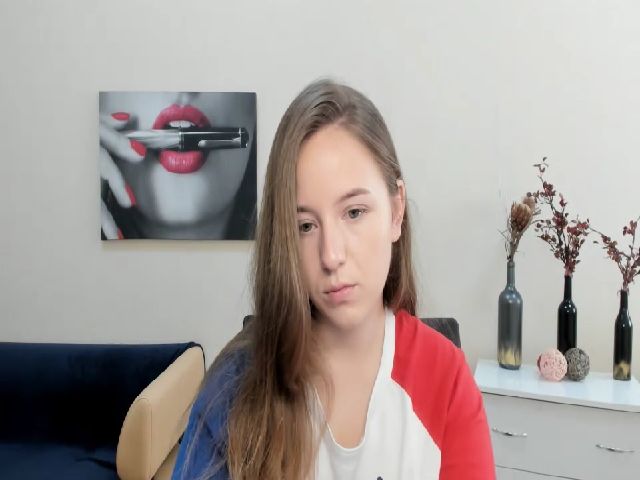 Live sex webcam photo for SailyBeen #268974320