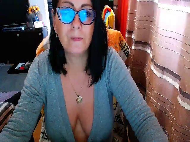 Live sex webcam photo for Ella_Sunshine #287890705