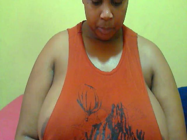 Live sex webcam photo for Longlove2 #268973915