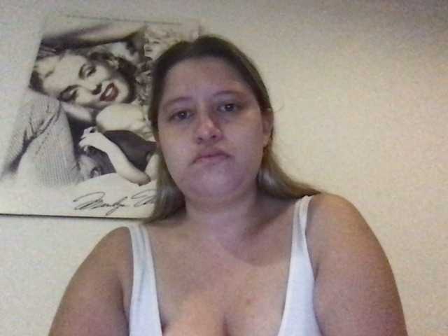 Live sex webcam photo for sophie-black #268977332