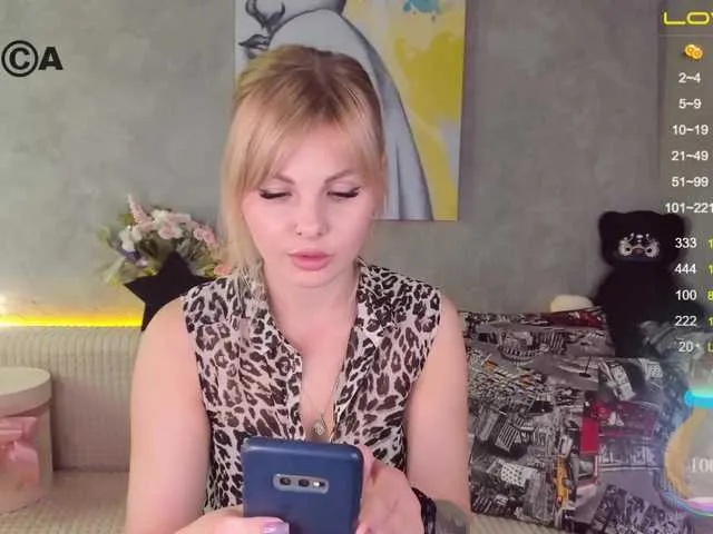 Live sex webcam photo for LiluDallass #287915650