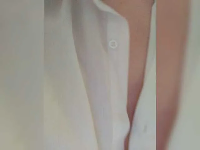 Live sex webcam photo for volturi66- #268993390