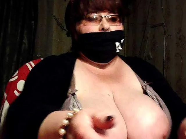 Live sex webcam photo for lady-Nicol #269003384