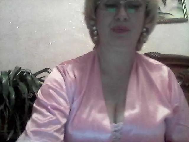 Live sex webcam photo for Ur-Mami #269003422