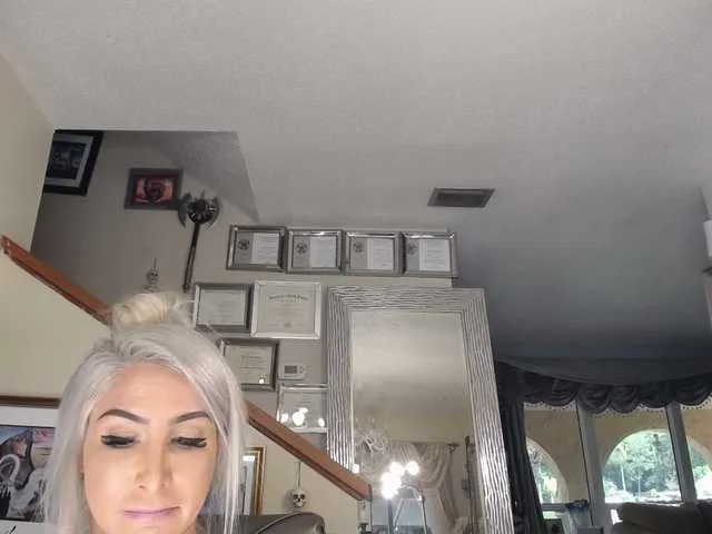 Live sex webcam photo for adrianna_fox #287953204