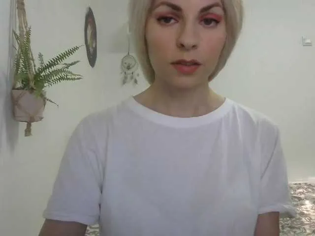 Live sex webcam photo for Nymphaea #268998293