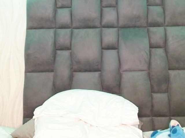 Live sex webcam photo for lolaastars1 #268994671