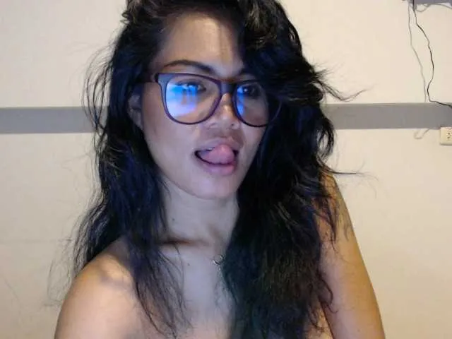 Live sex webcam photo for Kinnaree #269003454