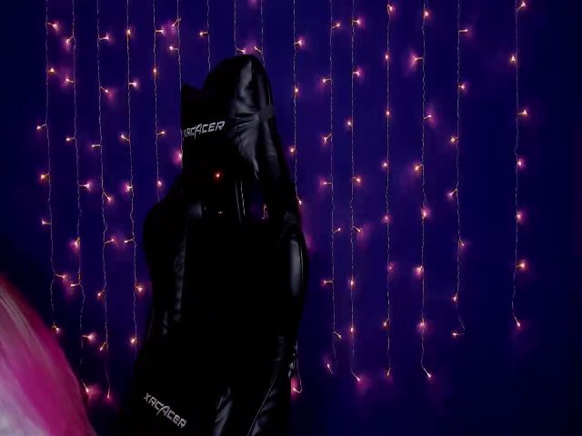 Live sex webcam photo for JaneNichols #268990271
