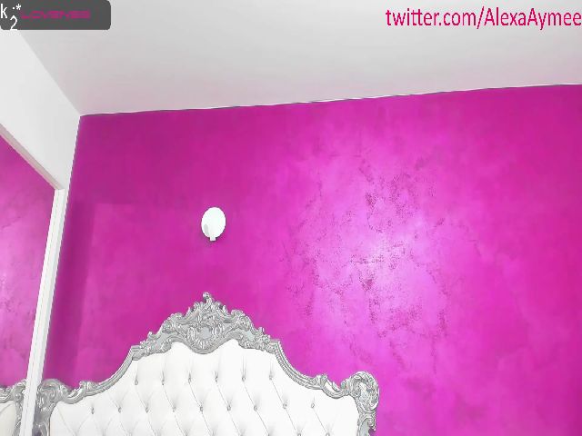 Live sex webcam photo for AimeeTeen #268992595