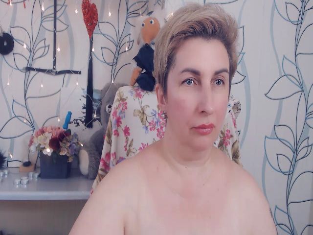 Live sex webcam photo for DepravedMadam #268995250