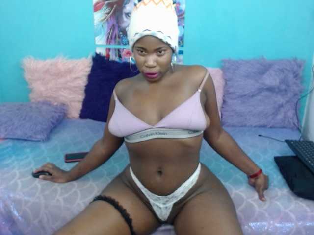 Live sex webcam photo for carameloblack #268988794