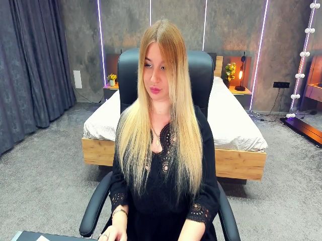 Live sex webcam photo for BootyPam #268990956