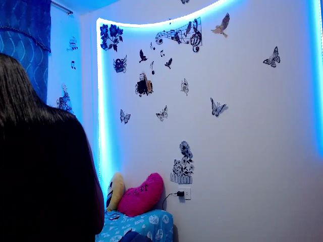 Live sex webcam photo for Hot_skinny_ #269005637