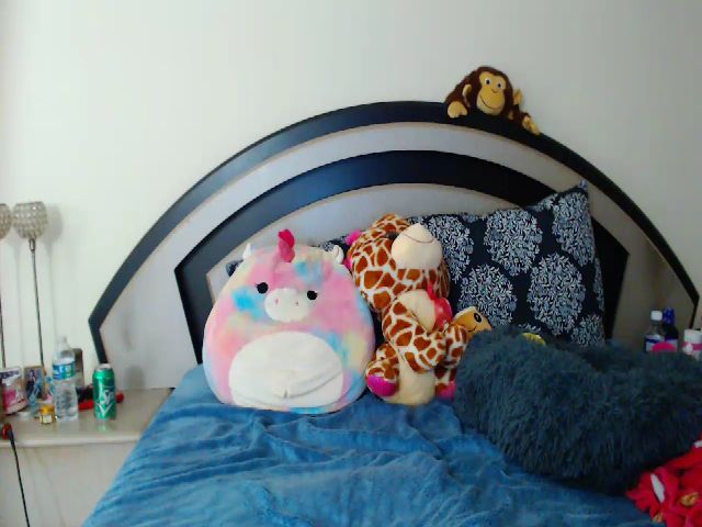 Live sex webcam photo for lyllla #268991652