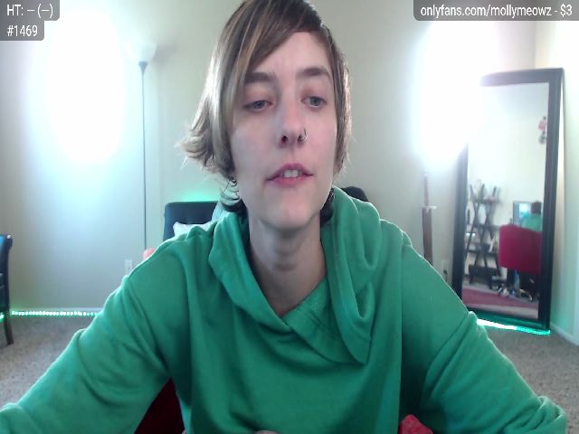 Live sex webcam photo for MollyMeowz #269007641