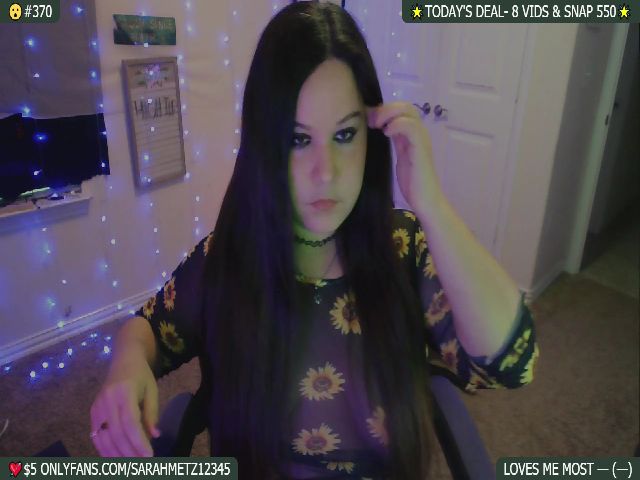 Live sex webcam photo for SassySarah94 #268989893