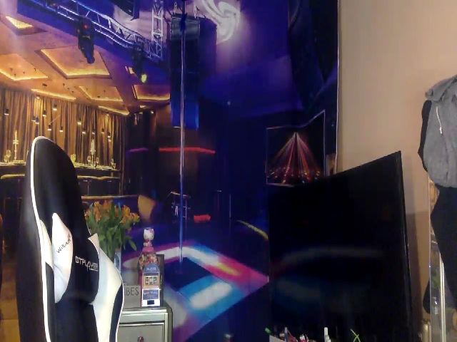 Live sex webcam photo for CubanaBoricua #268994791