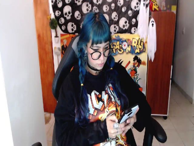 Live sex webcam photo for umaru_michae #269002825