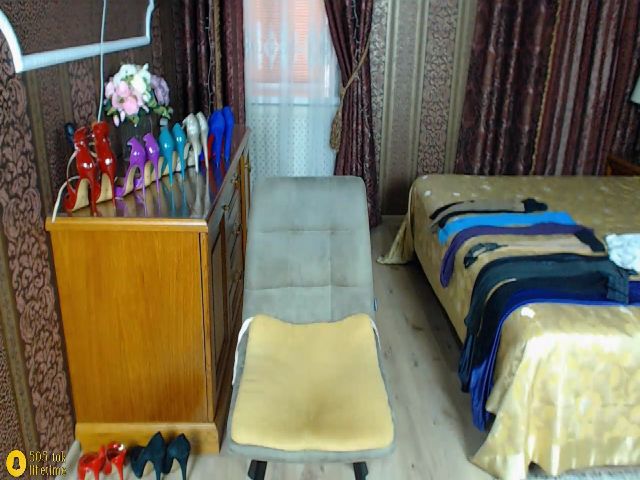 Live sex webcam photo for Emma_Brooks #269000887