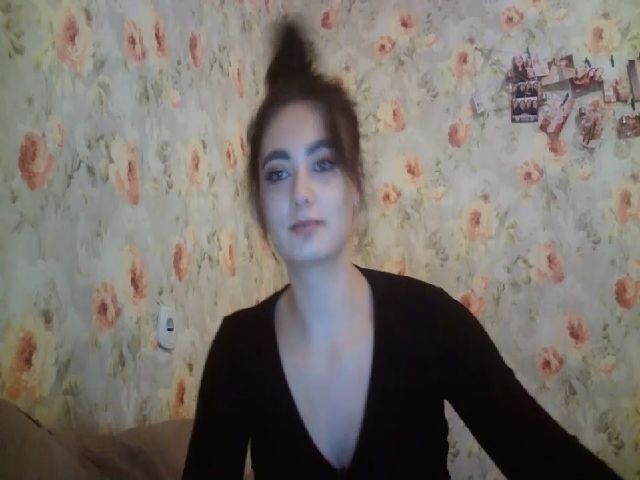 Live sex webcam photo for lolly_hollyy #269003497