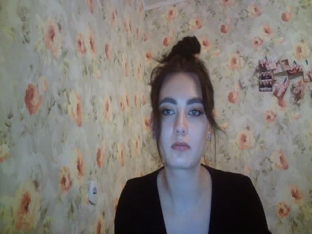 Live sex webcam photo for lolly_hollyy #269005704