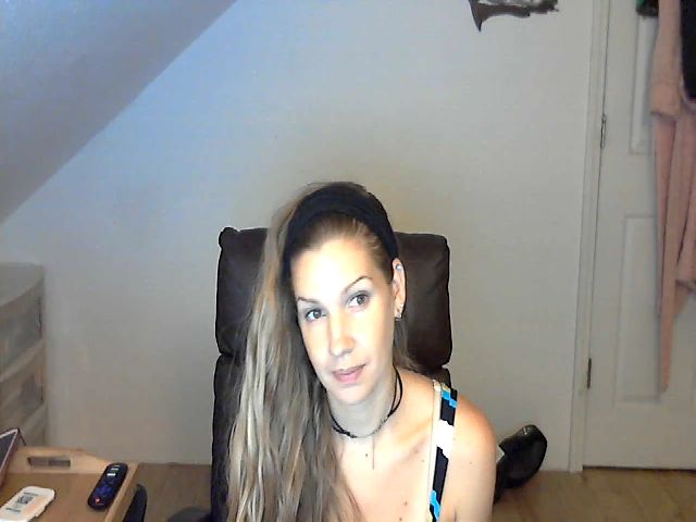 Live sex webcam photo for SouthernNSexi #269000655
