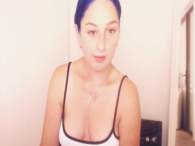 Live sex webcam photo for wetkittycum #269005521