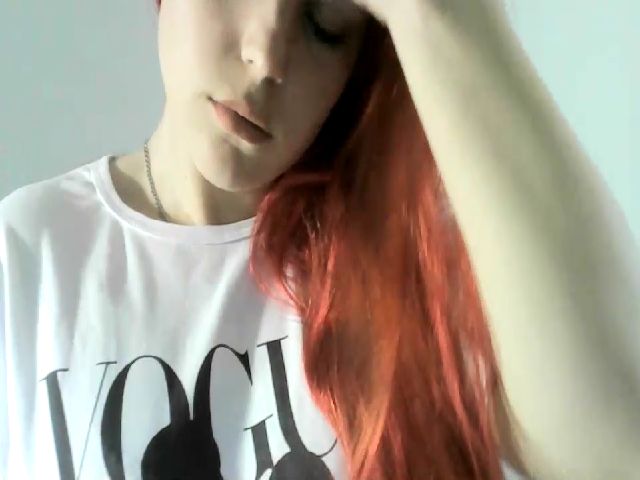 Live sex webcam photo for BehAaPpYYYY #268995628