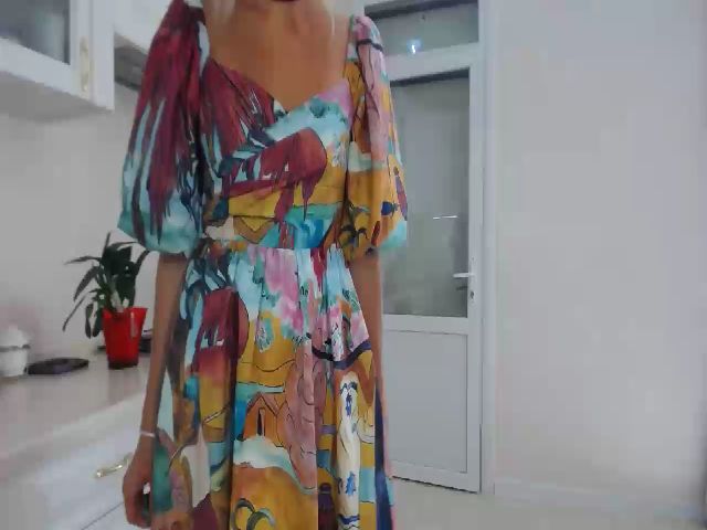 Live sex webcam photo for Your_Eyes__ #268996405