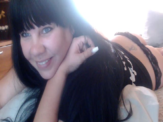 Live sex webcam photo for ScarlettSex88 #268997326