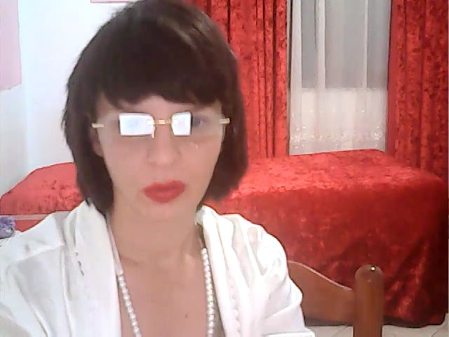 Live sex webcam photo for araartist #269006876