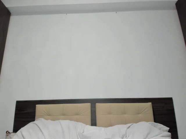 Live sex webcam photo for Miss_Medyson #269001481