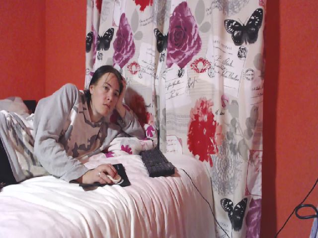 Live sex webcam photo for HOT_JULLYXXX #269005149