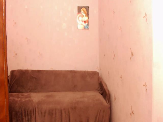 Live sex webcam photo for LizzaPink #268999477