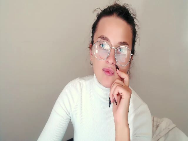 Live sex webcam photo for Felliciya #268995575