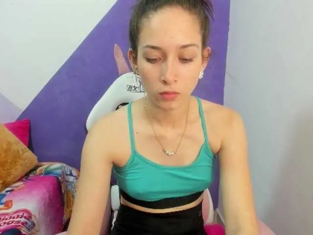 Live sex webcam photo for candy-girl18 #269003817