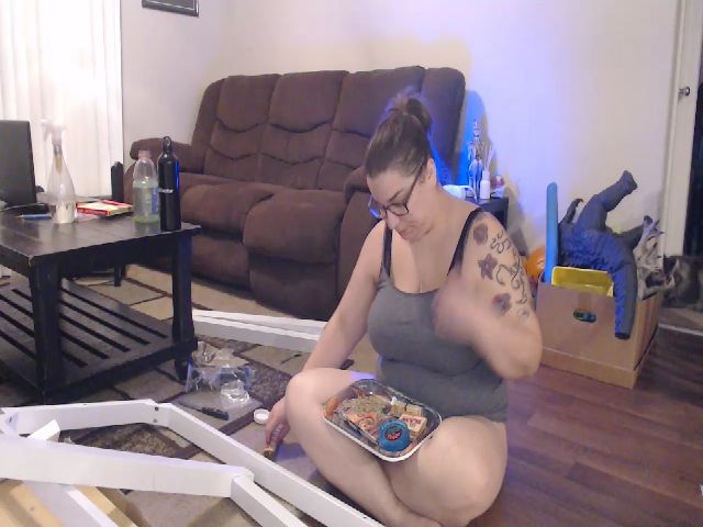 Live sex webcam photo for MsThicc #268995406