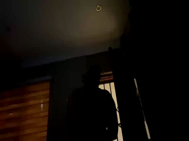 Live sex webcam photo for Sexylips79 #268991782